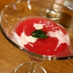 ウエストパパ - ＤＡＹ－４：ビーツの冷たいポタージュ