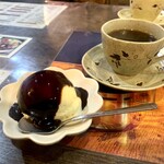キッチン あずま - ⭐︎ 珈琲（トアルコトラジャ）          税込      ３００ 円
      ⭐︎ バニラアイスのチョコソース　   税込      ３５０ 円