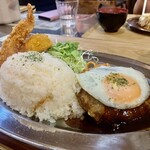 キッチン あずま - ⭐︎  ハンバーグプレート　　　          税込 １,４００ 円