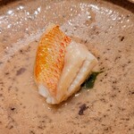 匠 進吾 - キンキの酒蒸し