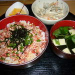 八仙 - 牛トロ丼