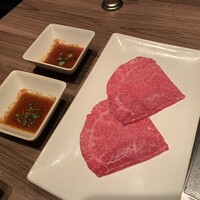 焼肉うしごろ 新宿三丁目店 - 
