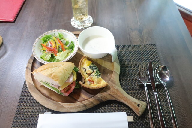 能-CAFE &ndash; 小樽のカフェ｜花園の公会堂内でアフタヌーン・イブニングカフェ