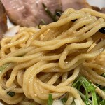 Fukuryuu Rapasu Bunkewadachi - 鶏白湯を煮詰めて作った明太ソースがたっぷり絡みつきます