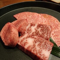 焼肉うしごろ 表参道店 - 