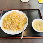台湾料理 富華 - ニンニク香りチャーハン　６８０円