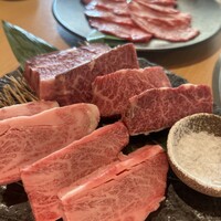 近江うし焼肉 にくTATSU 銀座店 - 
