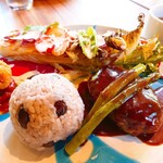 cafe&bar 草山の森 - 料理写真:猪肉ハンバーグプレート¥1,580