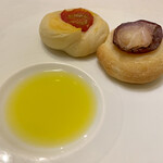 prospero - トマトと赤玉ねぎのパン