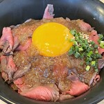 肉の八十二食堂 - 