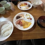 北岳 肩の小屋 - 朝食全景