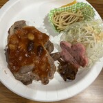 北岳 肩の小屋 - 夕食　豚の肩ロース