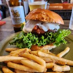 グリーディ フォックス バーガー - 