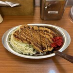 ゴーゴーカレー - ロースカツカレー小盛（キャベツ大盛）＋辛口トッピング《準備完了》