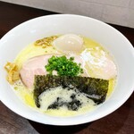 中華そば 馨 - 味玉鶏白湯そば@¥1050