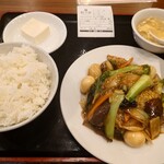 中華居酒屋料理 餃子屋 - 