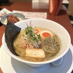 酒肴場 屯 - 【限定】冷やしらぁ麺 がごめ昆布水×アゴ出汁¥1250、海鮮丼（鰻山かけVer.）¥500