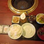 Taishuu Yakiniku Nissekitoorino Tamaya - 