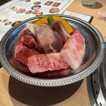 和牛放題の殿堂 秋葉原 肉屋横丁 焼肉 - 