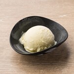 Vanilla ice cream/Matcha ice cream/Chocolate ice cream