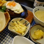 お食事処　一膳屋 - 和牛おろしポン酢ハンバーグ定食¥930