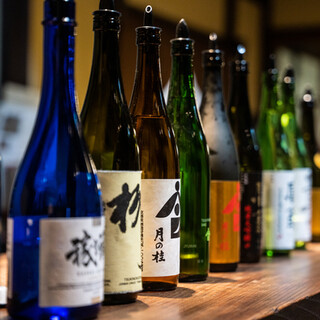 種類豊富なアルコールの数々。菊川専用のお酒も製造中です
