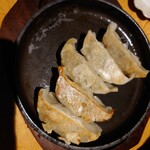 Tama - 鉄板餃子