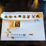 郷土料理ともん - 茸の煮付けと山菜の盛り合わせ