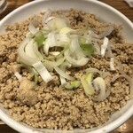 麺屋鈴春 - 鶏挽肉丼