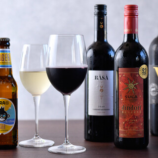 店名にちなんだインドのドリンクメニューが豊富