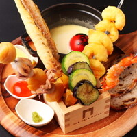 魚介のブロシェット チーズフォンデュ仕立て