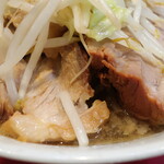 ラーメン二郎 - この日の豚