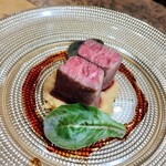 焼肉うしどし - スペシャリテ：ヒレ肉の瞬間燻製