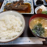 Shima da - かれい煮付け定食（900円）