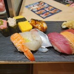 Sushi Uogashi Nihonichi - お寿司