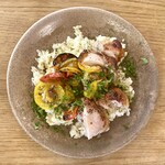 그리스 요리 Bakuro 그릭 키친&베이커리 - 스브라키 리지(매운 치킨이 얹힌 향신료 밥 같은 요리!?)