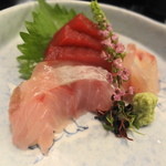 葉山 日影茶屋 - 茶屋膳　お造り　黒ムツ・鮪・コショウ鯛　　【コレは・・・】