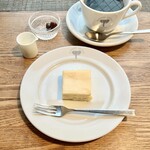 ELEPHANT FACTORY COFFEE - EFブレンド7(深煎りブレンド)、自家製ミニチーズケーキ♡