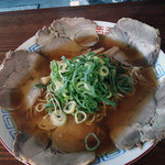 つる - チャーシュー麺（並750円） 