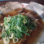つる - チャーシュー麺（並750円） 