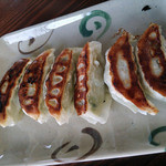 つる - 餃子（330円）