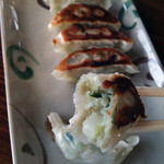 つる - 餃子（330円）