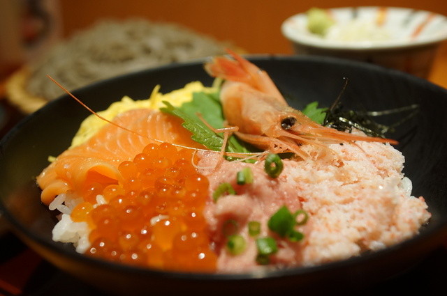 山わさび - 海鲜丼とそばセット
