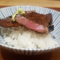 雪月花 銀座 - 三角バラ　牛丼❗