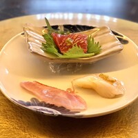 鮨 四 - 
