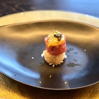 鮨 四 - 