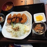 寿々 - 豚ヒレかつ定食