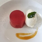 アージュ・アージュ - 桃のゼリー