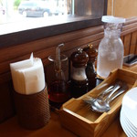 好物の唐辛子入りオリーブオイルもあります！！