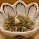 鮨 やすみつ - 蓴菜